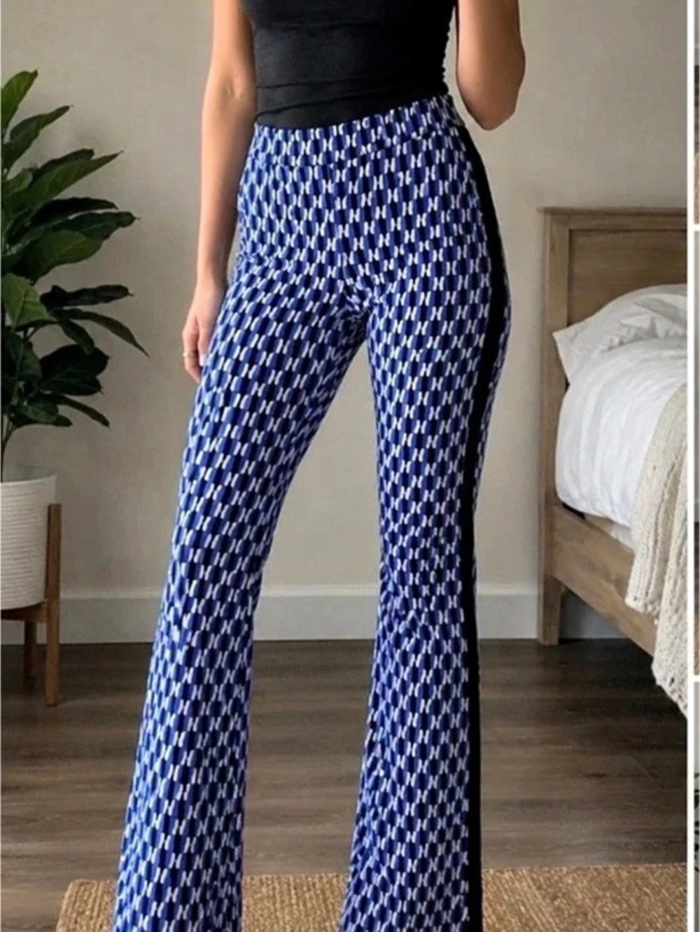 Maeve Anthropologie
Ponte Flare Pants